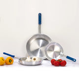 Sartén de aluminio Gladiator de 12" (30.48cm) WINCO AFP-10A-H