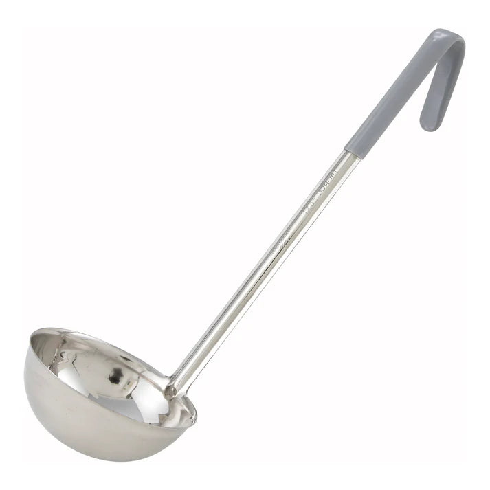 Cucharón de acero inoxidable con mango gris de 12 oz WINCO LDC-12